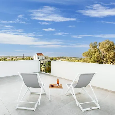 New Stylish Tessera With Private Pool And Bbq