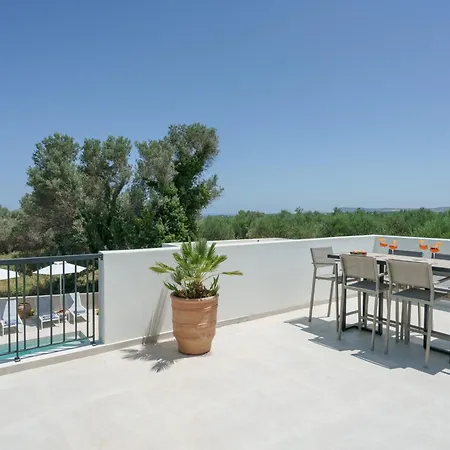New Stylish Tessera With Private Pool And Bbq *